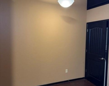375 Triad Village Drive - Photo Thumbnail 5