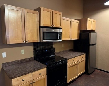375 Triad Village Drive - Photo Thumbnail 7