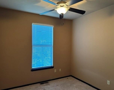 375 Triad Village Drive - Photo Thumbnail 28
