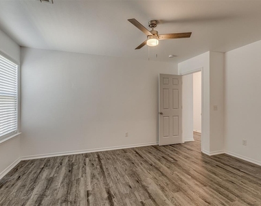 1720 Castle Street - Photo Thumbnail 22