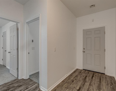1720 Castle Street - Photo Thumbnail 6