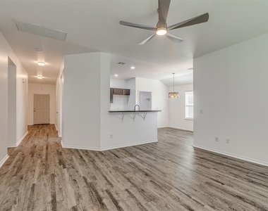 1720 Castle Street - Photo Thumbnail 9