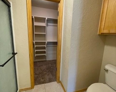 804 Beechwood Way - Photo Thumbnail 21
