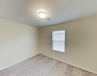 10609 Sw 23rd Terrace - Photo Thumbnail 9