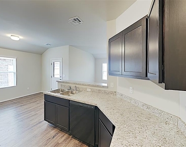 10609 Sw 23rd Terrace - Photo Thumbnail 3