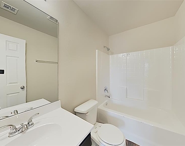 10609 Sw 23rd Terrace - Photo Thumbnail 11