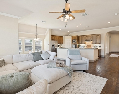 15600 Fire Creek Lane - Photo Thumbnail 6