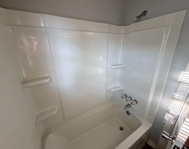 32 Twining Drive - Photo Thumbnail 7