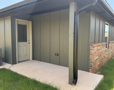 10623 Sw 17th Terrace - Photo Thumbnail 15
