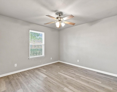 104 Stephen Drive - Photo Thumbnail 19