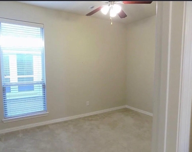 10320 Cochron Drive - Photo Thumbnail 12