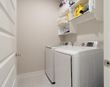 4801 Whitehill Trail - Photo Thumbnail 18