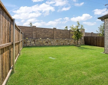 4801 Whitehill Trail - Photo Thumbnail 24