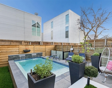 4404 Capitol Avenue - Photo Thumbnail 37