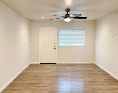 5014 San Jacinto Street - Photo Thumbnail 3