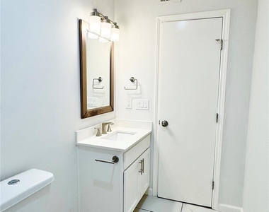 5014 San Jacinto Street - Photo Thumbnail 7