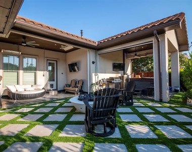 3990 Sevilla Drive - Photo Thumbnail 15