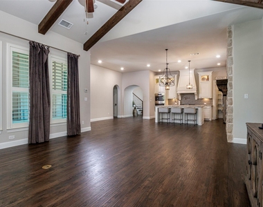 3990 Sevilla Drive - Photo Thumbnail 13