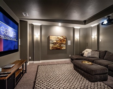 3990 Sevilla Drive - Photo Thumbnail 11