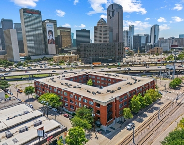 2502 Live Oak Street - Photo Thumbnail 26