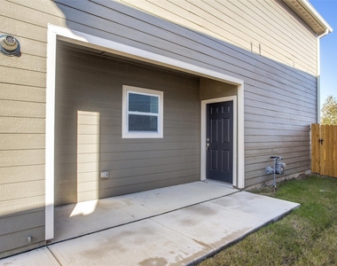 308 Stone Court - Photo Thumbnail 2