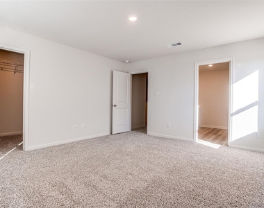 308 Stone Court - Photo Thumbnail 18