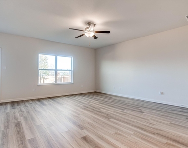 308 Stone Court - Photo Thumbnail 10