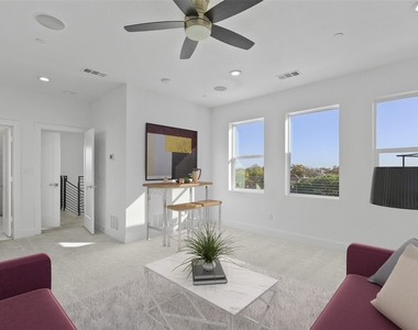 708 W 9th Street - Photo Thumbnail 27