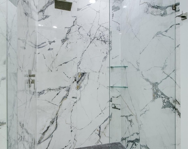 708 W 9th Street - Photo Thumbnail 19