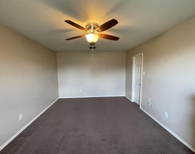 509 Cherrywood Terrace - Photo Thumbnail 8