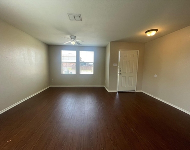 509 Cherrywood Terrace - Photo Thumbnail 2