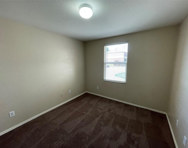 509 Cherrywood Terrace - Photo Thumbnail 11