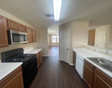 509 Cherrywood Terrace - Photo Thumbnail 5