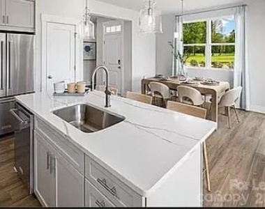 3333 Finchborough Court - Photo Thumbnail 6