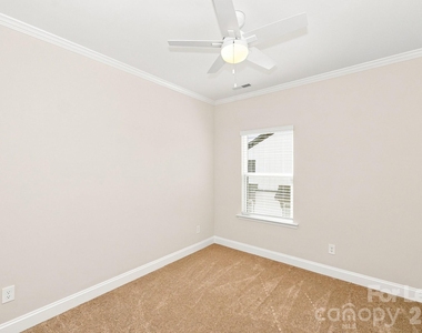 105 Goodson Place - Photo Thumbnail 18