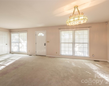 34838 Ellen Road - Photo Thumbnail 12