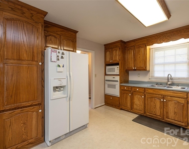 34838 Ellen Road - Photo Thumbnail 16