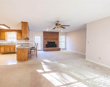 34838 Ellen Road - Photo Thumbnail 9