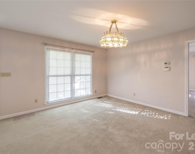 34838 Ellen Road - Photo Thumbnail 11