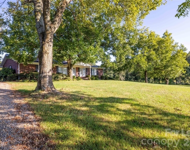 34838 Ellen Road - Photo Thumbnail 3