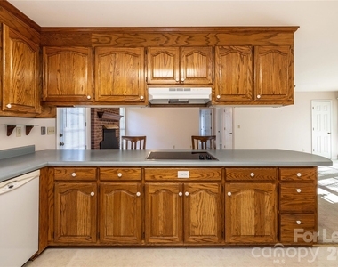 34838 Ellen Road - Photo Thumbnail 20
