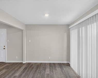 4652 Matilda Street - Photo Thumbnail 18