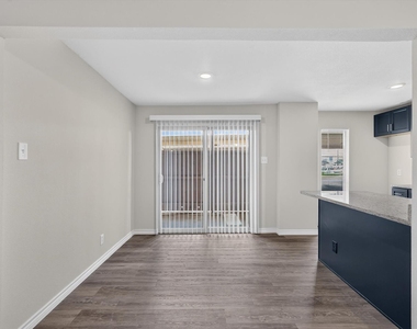 4652 Matilda Street - Photo Thumbnail 16