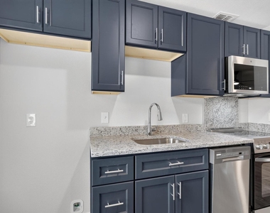 4652 Matilda Street - Photo Thumbnail 25