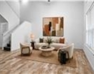 9813 Rockwall Road - Photo Thumbnail 2
