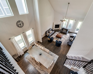 333 Foxthorne Way - Photo Thumbnail 23