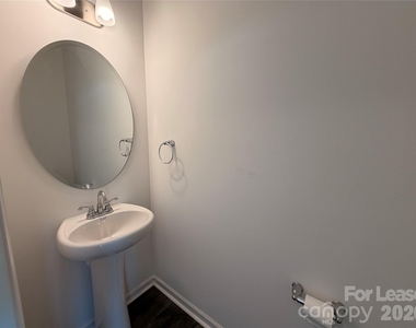 242 Redondo Drive - Photo Thumbnail 6