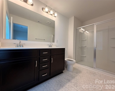 242 Redondo Drive - Photo Thumbnail 10