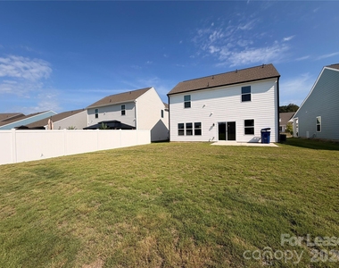 242 Redondo Drive - Photo Thumbnail 18