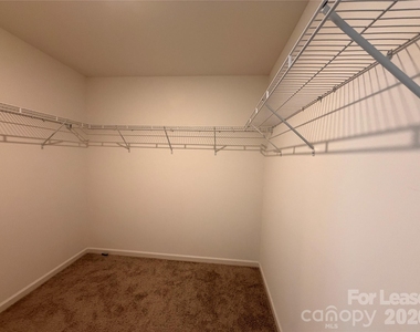 242 Redondo Drive - Photo Thumbnail 11